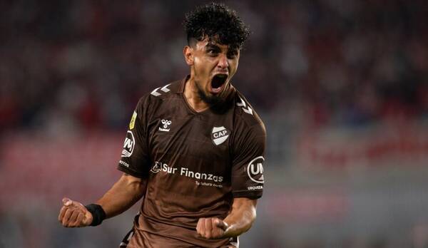 [VIDEO] El golazo de un delantero paraguayo a River de ashá