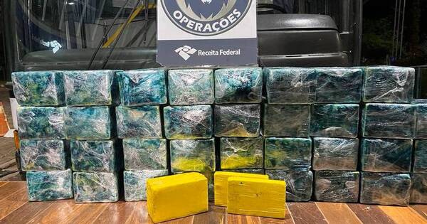 La Nación / Dos paraguayos caen con 140 kg de cocaína