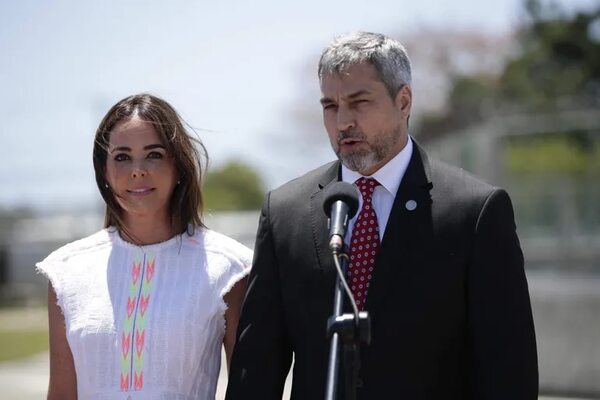 Mario Abdo viajó a Catar, invitado por el emir - Política - ABC Color