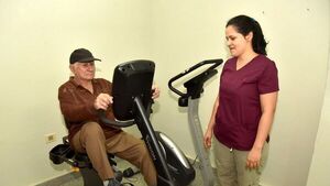 Ineram: Hacen fisioterapia para tratar secuelas de cuadros respiratorios