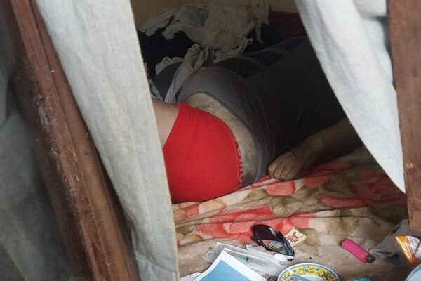 Hallan cadáver en interior de inquilinato