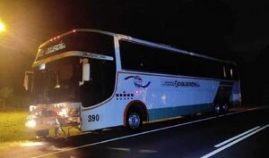 Dos peatones murieron arrollados por un ómnibus en San Juan del Paraná - Radio Imperio