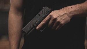 Policía interviene ante amenazas de muerte en universidad en Asunción