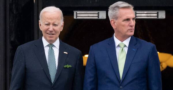 La Nación / Biden y McCarthy se reúnen para evitar un default de EE. UU.
