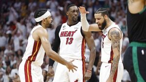 Miami ridiculiza a Boston y acaricia un pase histórico a las Finales