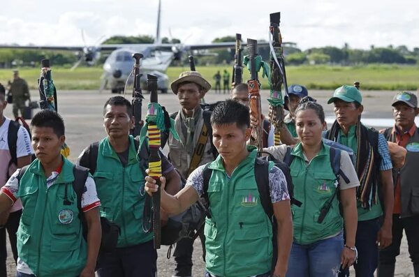 Los indígenas buscan que la selva “libere” a los cuatro niños desaparecidos en Colombia - Mundo - ABC Color
