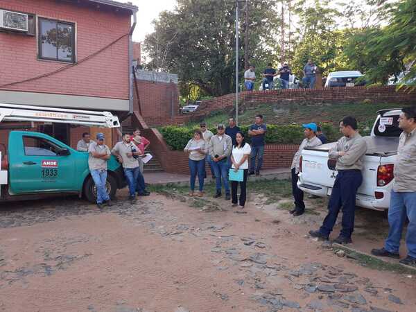 ANDE inicia operativo de desconexión a morosos | 1000 Noticias