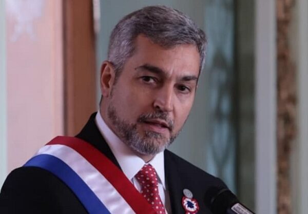 Abdo Benítez se prepara para viajar a Catar - Noticiero Paraguay