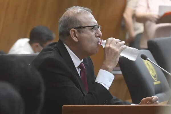 Desafuero de Erico Galeano “se tiene que dar”, asegura Paniagua - Política - ABC Color