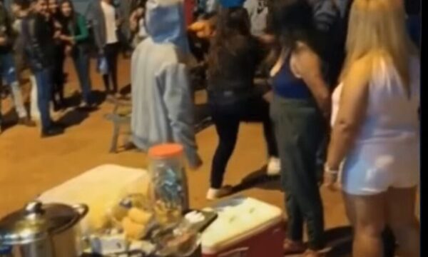 (VIDEO)Heridos y detenidos en la boda de Ña Rufina y Juan