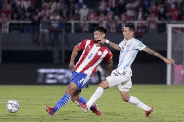 Paraguay sufrió y empató con Argentina | 1000 Noticias