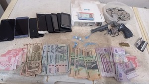 Diario HOY | Imputan a hombre que vendía drogas en bodega