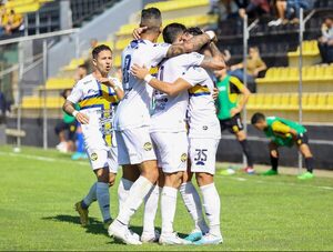 Trinidense golpea a Guaraní y se ubica en el tercer puesto · Radio Monumental 1080 AM