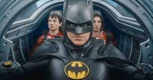 La Nación / Michael Keaton vuelve a darle vida a “Batman” en “The Flash”