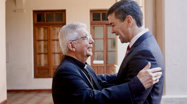Peña se reúne con el cardenal Martínez y hablan de la necesidad de unir a la familia - Noticiero Paraguay