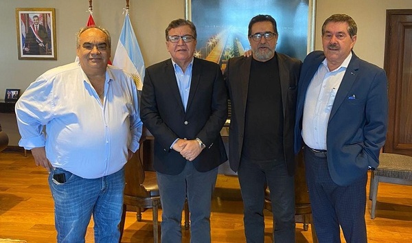Duarte Frutos se reunió con miembros de la CUT para analizar situación de trabajadores de Aña Cuá