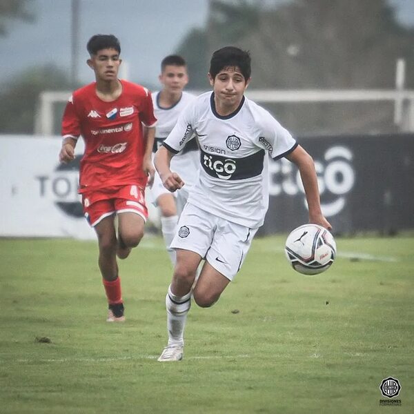 La cima es franjeada en la Sub 14   - Fútbol - ABC Color