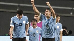 Uruguay alcanza una gran victoria y el liderato del Grupo E
