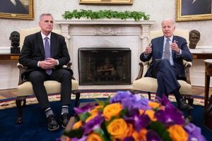 Biden y McCarthy mantienen reunión “productiva” sobre el techo de deuda pero sin acuerdo - Mundo - ABC Color