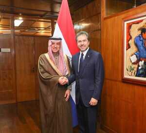 Posibles intercambios culturales, educativos y comerciales entre Paraguay y Arabia Saudita - .::Agencia IP::.