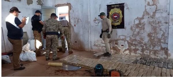 Incautan más de 300 kilos de marihuana una vivienda de la fracción Villa Steffany