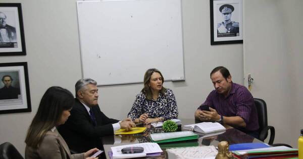 La Nación / Comisión de Asuntos Constitucionales dictamina por el desafuero