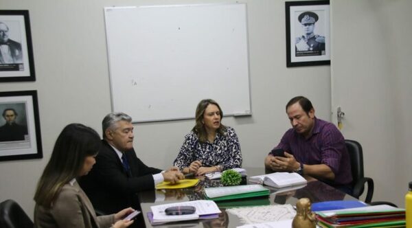 DICTAMEN UNÁNIME A FAVOR DEL DESAFUERO DE ERICO GALEANO