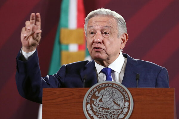 López Obrador afirma que su Gobierno podría comprar Banamex si Grupo México no lo hace - MarketData