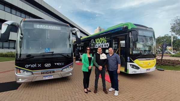 Prieto asegura que se está planificando operación de los ómnibus eléctricos - La Clave