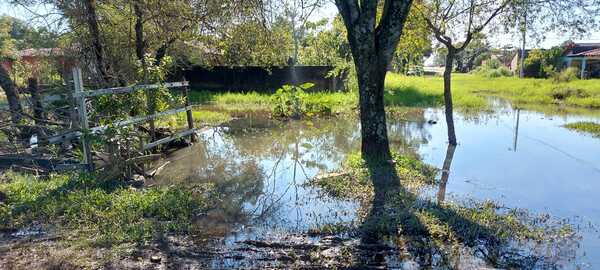 Barrio San Ramón Ñu Porá: Varias familias en el agua luego de la lluvia » San Lorenzo PY