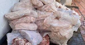 La Nación / Decomisan 1.566 kilos de carne porcina que ingresó presumiblemente de contrabando