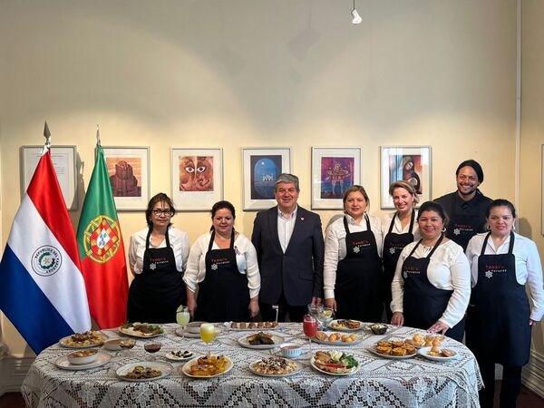 Compatriotas en el extranjero finalizaron curso de gastronomía del Sinafocal - .::Agencia IP::.