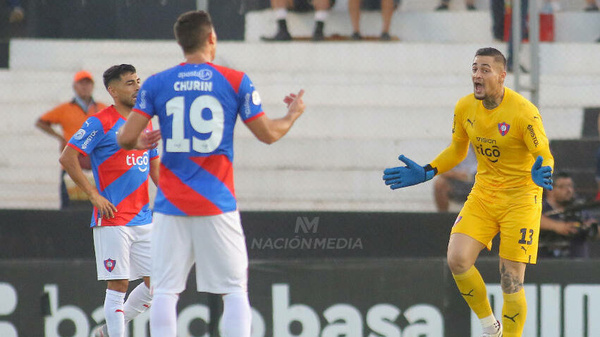 A solo horas de trancar ante Palmeiras, Churín he'i que "está dolido" porque...