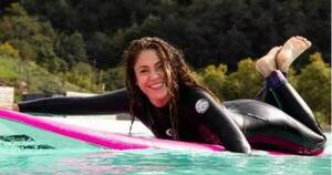 [VIDEO] ¡Mujer maravilla! Shakira sorprende surfeando