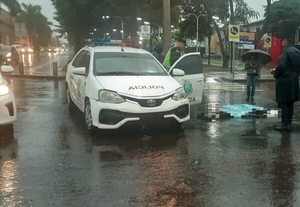 Chofer de la Línea 49 fue imputado por homicidio culposo y omisión de auxilio por arrollamiento de una mujer - Nacionales - ABC Color