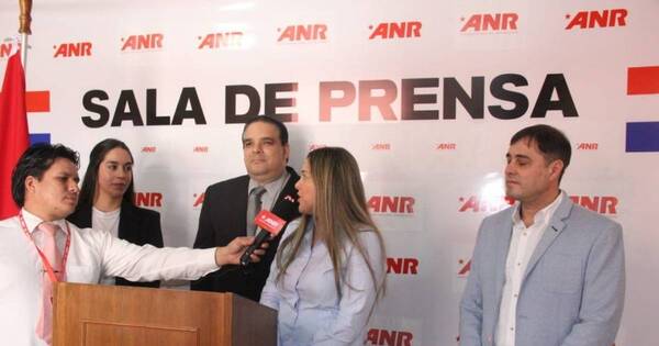 La Nación / ANR y Popular lanzan “Popugenio”, el fascículo que enseñará sobre robótica y otras áreas