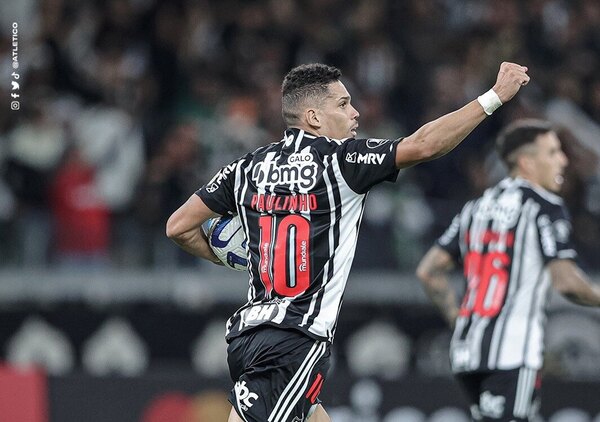 Versus / Atlético Mineiro derrota a Paranaense y revive en el grupo de Libertad
