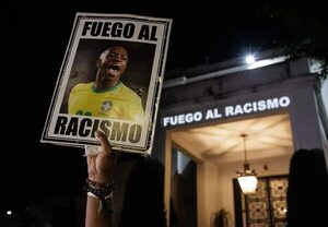 Vinícius lucha contra el racismo: “Esto ya no fútbol, es algo inhumano” - Fútbol Internacional - ABC Color