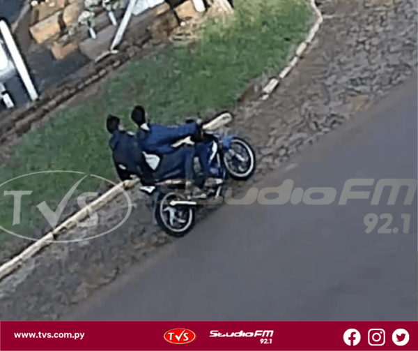 CAPTURAN A SUPUESTOS DELINCUENTES Y RECUPERAN MOTOS HURTADAS EN BELLA VISTA