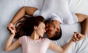 Estudio apunta que el mejor horario para tener sexo, es a la 7:30 de la mañana
