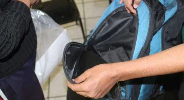 Pillan a estudiante de 14 años con arma de fuego en la escuela