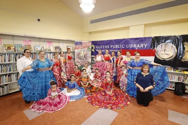 Danza paraguaya y trajes itaugueños se destacan en desfiles tradicionales de Nueva York  - Gente - ABC Color