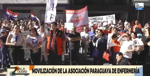 Gremio de enfermería protesta contra recorte de presupuesto del IPS para la carrera - ADN Digital