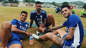 ¡Un gigante de Inglaterra también buscaría fichar a un pelotero paraguayo!