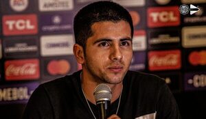 Versus / Mateo Gamarra: "Esta insignia hay que llevar lo más alto posible"