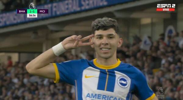 [VIDEO] Golazo de Julio Enciso contra el Manchester City