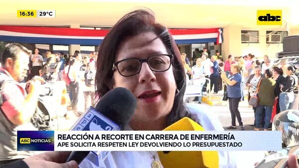 Video: Reacción a recorte en carrera de enfermería - ABC Noticias - ABC Color