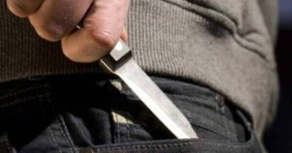 La Nación / Broma sale mal: le tocó la cola a su amigo y terminó con un puñal en el cuello