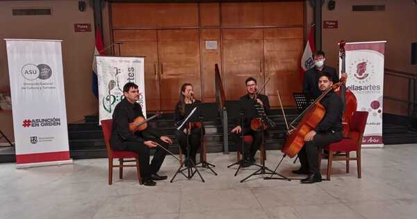 Diario HOY | "Desenchufate" en el teatro abierto del Ignacio A. Pane