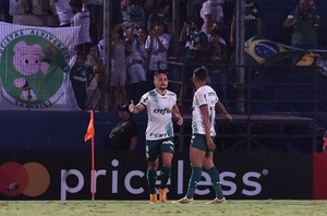 Cerro sufre nueva goleada y jugará por la Sudamericana
